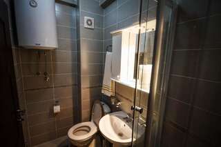 Отель Hotel Oasis Подгорица Люкс с 1 кроватью размера «king-size»-3