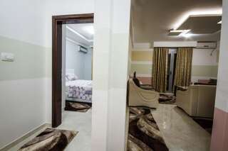 Отель Hotel Oasis Подгорица Люкс с 1 кроватью размера «king-size»-6